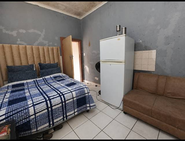 4 BEDROOM HOUSE FOR SALE IN VEREENIGING CENTRAL